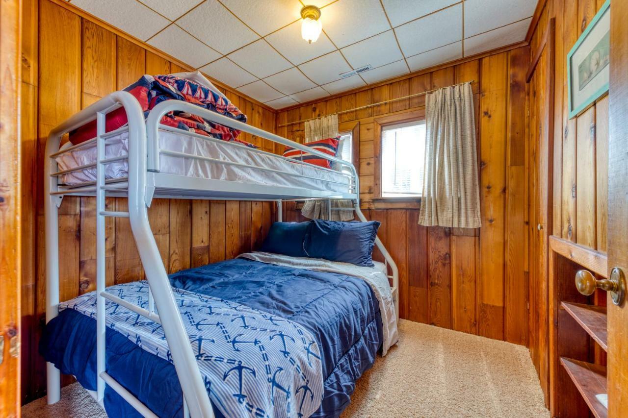 Rockaway Breeze Villa Rockaway Beach Bagian luar foto
