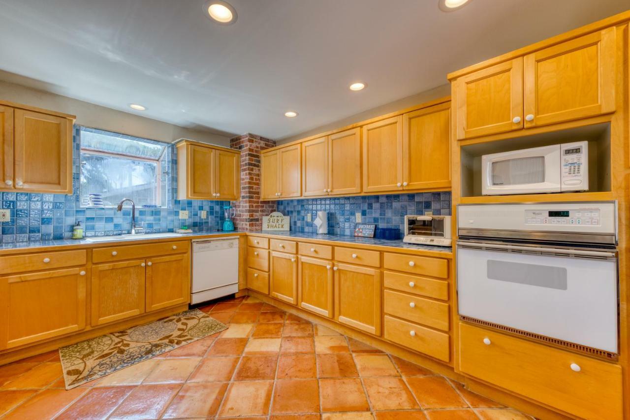 Rockaway Breeze Villa Rockaway Beach Bagian luar foto