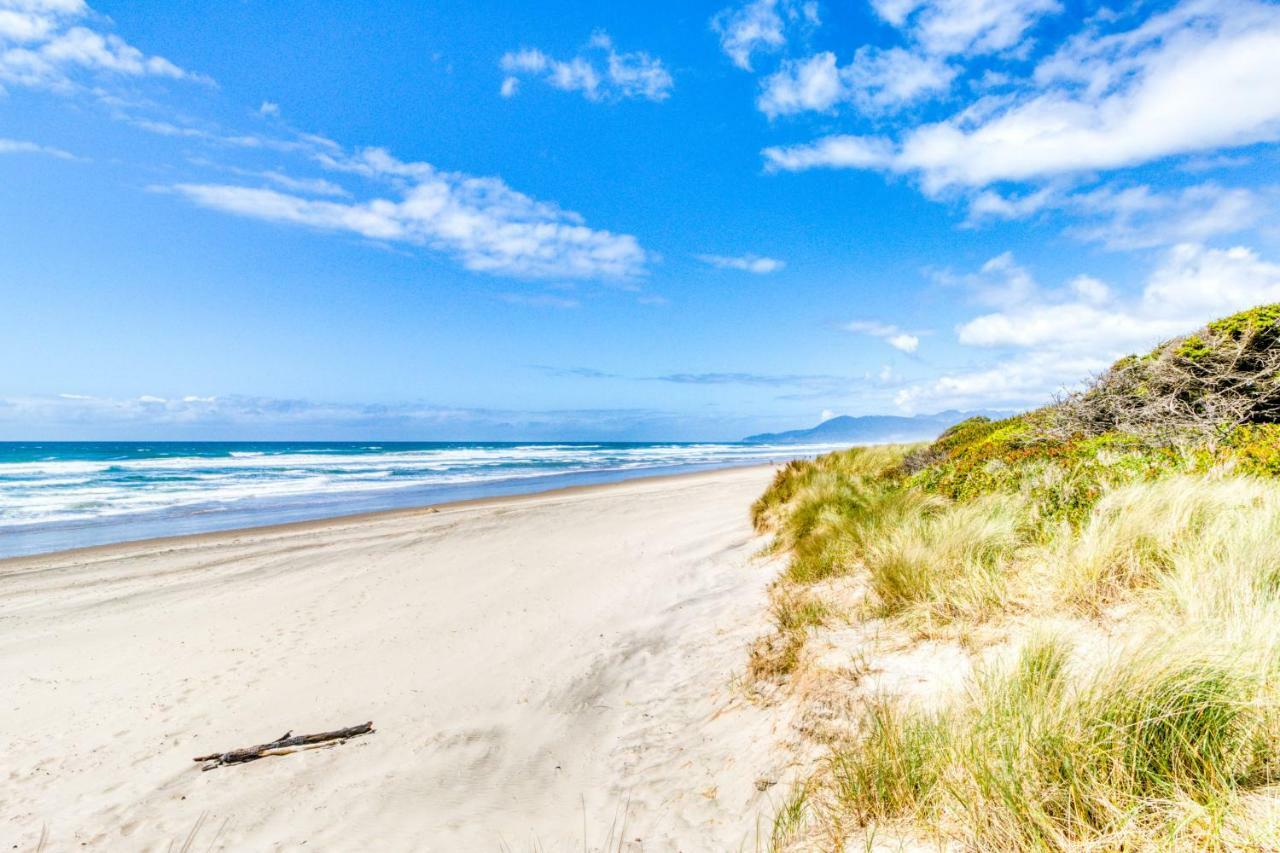 Rockaway Breeze Villa Rockaway Beach Bagian luar foto